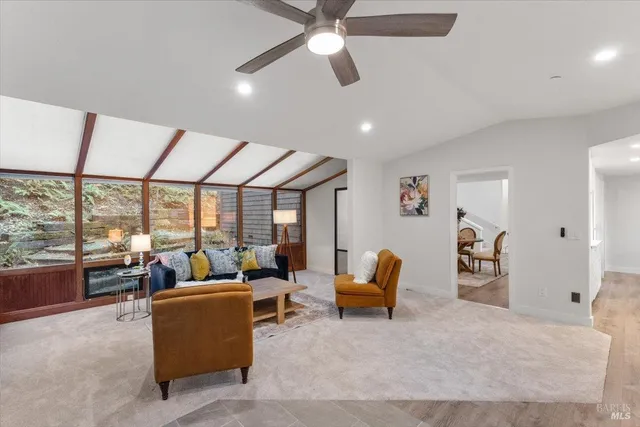 $1,099,000 | 960 Wild Oak Drive, Santa Rosa, CA 95409