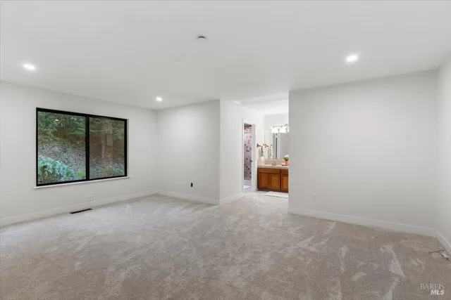 $1,099,000 | 960 Wild Oak Drive, Santa Rosa, CA 95409