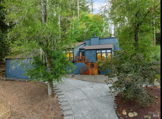 $1,099,000 | 960 Wild Oak Drive, Santa Rosa, CA 95409