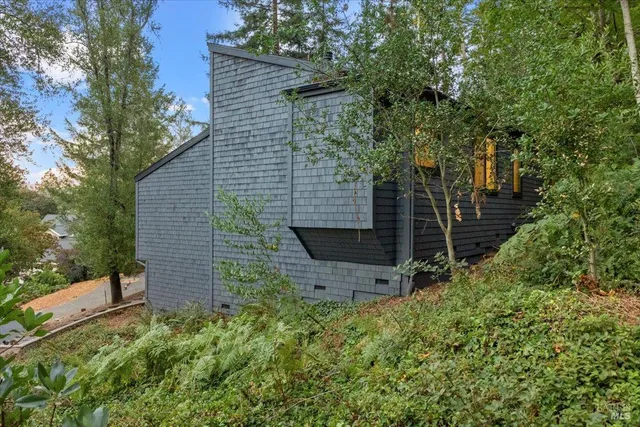 $1,099,000 | 960 Wild Oak Drive, Santa Rosa, CA 95409