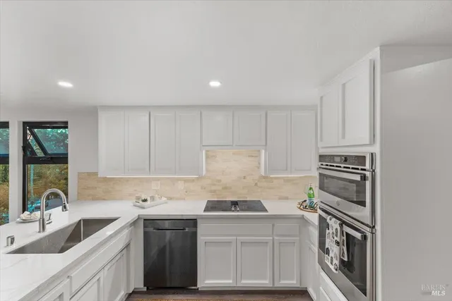 $1,099,000 | 960 Wild Oak Drive, Santa Rosa, CA 95409