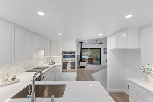 $1,099,000 | 960 Wild Oak Drive, Santa Rosa, CA 95409