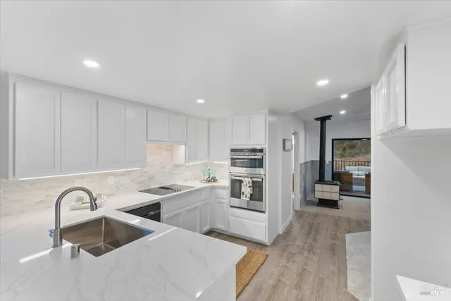 $1,099,000 | 960 Wild Oak Drive, Santa Rosa, CA 95409