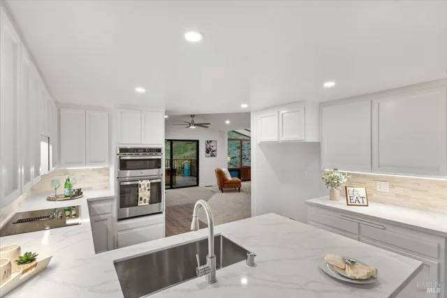 $1,099,000 | 960 Wild Oak Drive, Santa Rosa, CA 95409