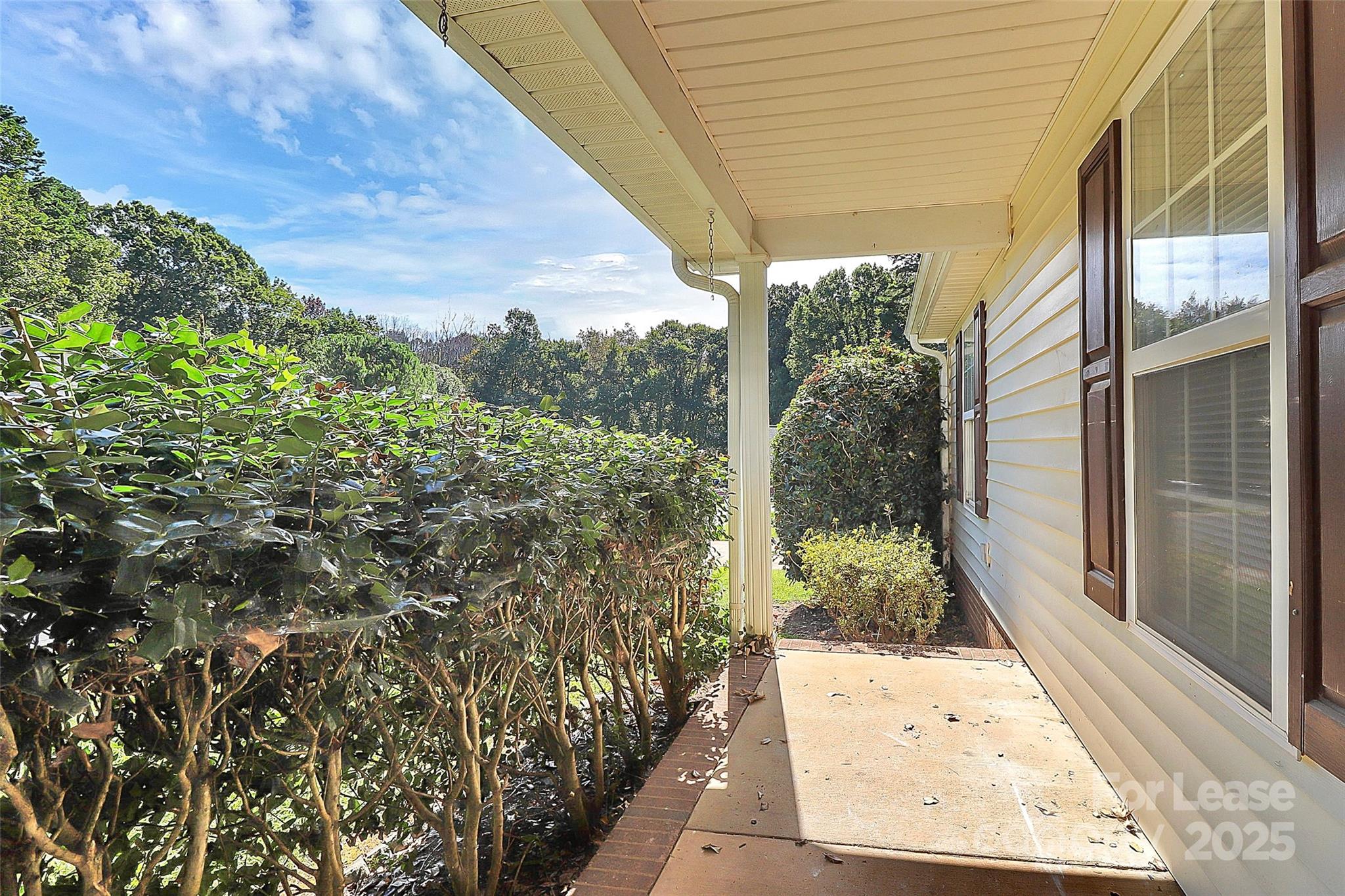 6320 Fresh Wind Avenue Charlotte, NC 28212 - Photo 4 of 31 a view of a porch