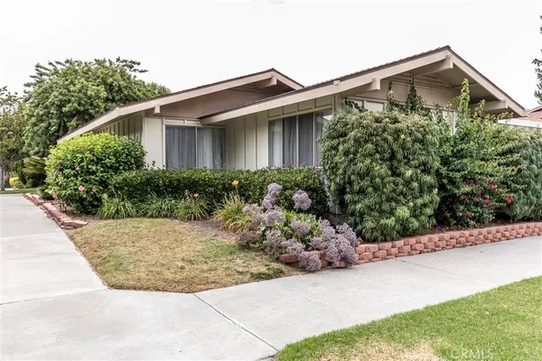$3,100 | 735 Avenida Majorca, Unit A, Laguna Woods, CA 92637