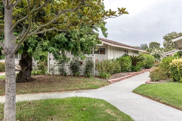 $3,100 | 735 Avenida Majorca, Unit A, Laguna Woods, CA 92637
