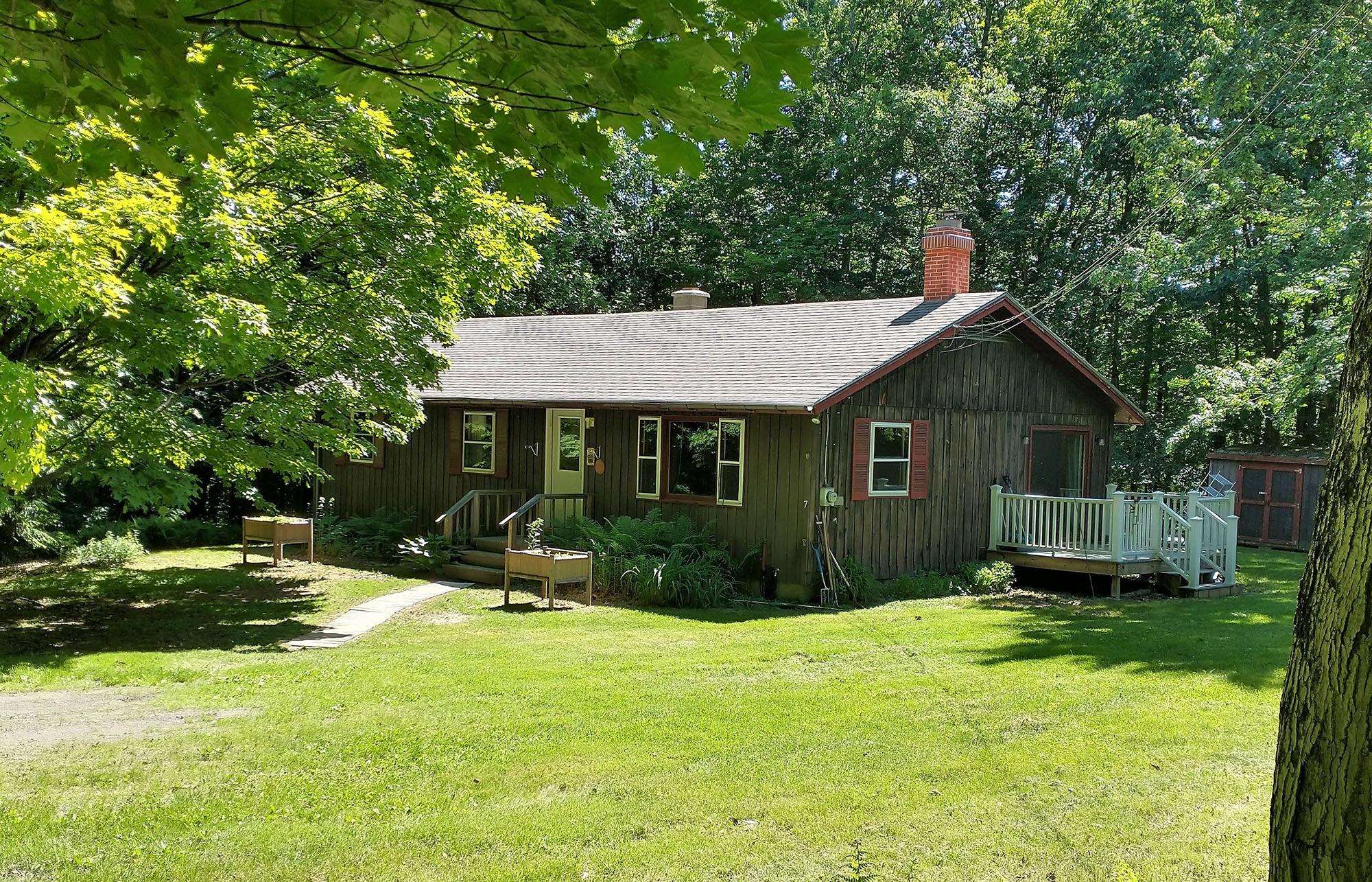 7 Feral Lane, Putney, VT 05346 Compass