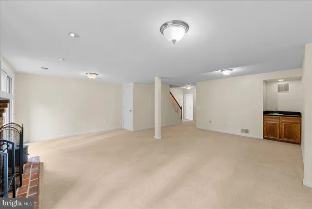 $1,048,000 | 4516 4th Road North, Arlington, VA 22203