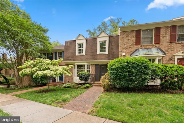 $1,048,000 | 4516 4th Road North, Arlington, VA 22203