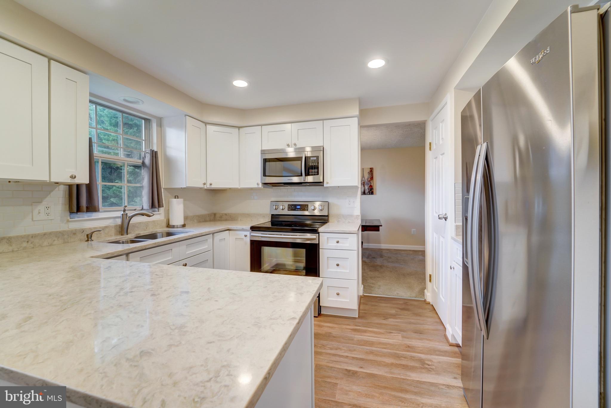 27 Highfields Drive Catonsville, MD 21228 - Photo 13 of 38 Kitchen