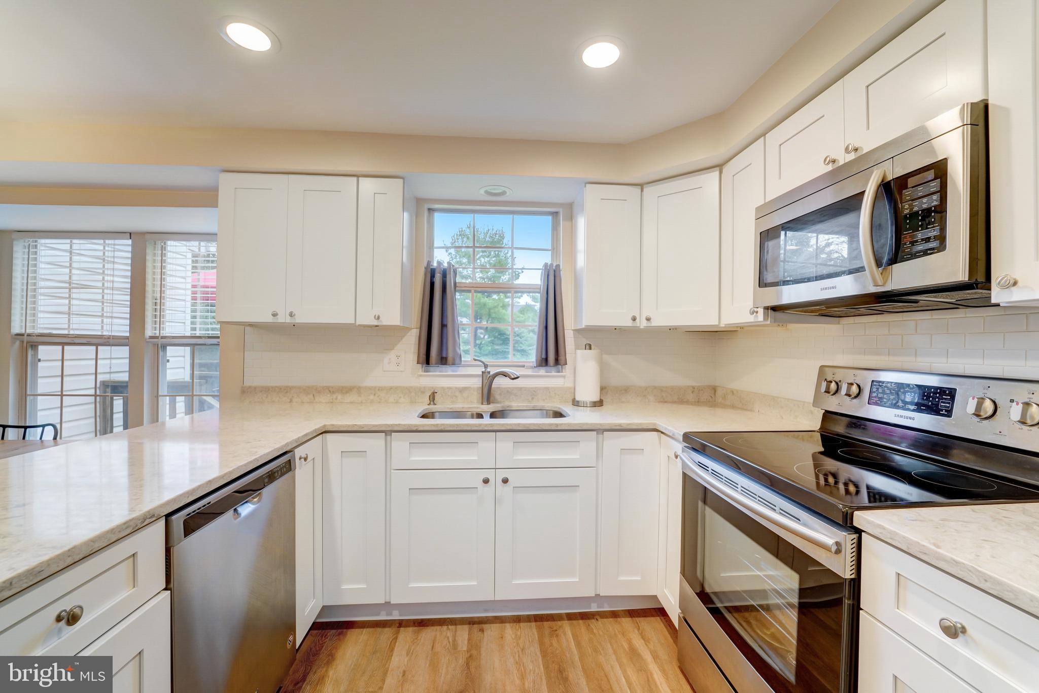 27 Highfields Drive Catonsville, MD 21228 - Photo 14 of 38 Kitchen