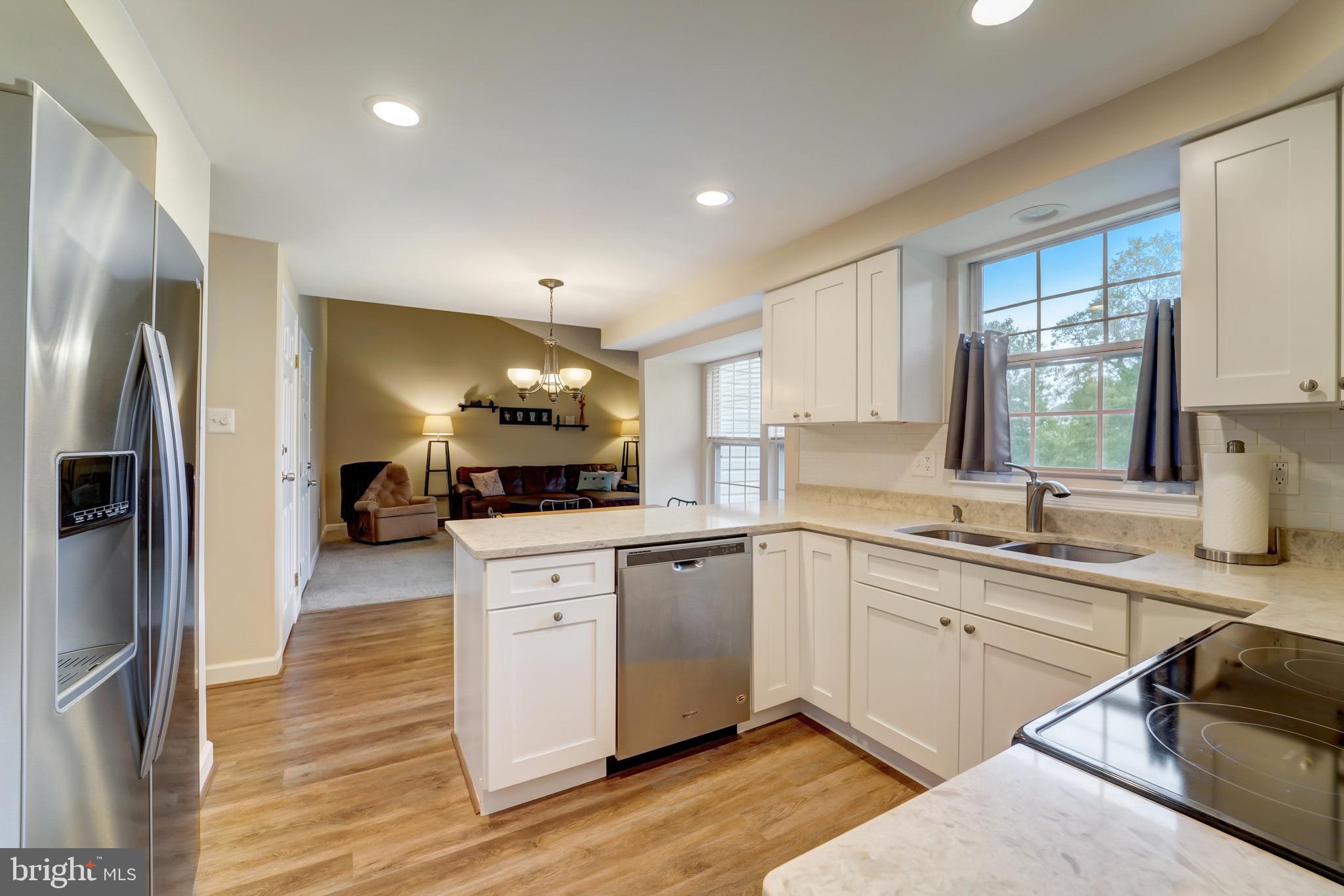 27 Highfields Drive Catonsville, MD 21228 - Photo 15 of 38 Kitchen