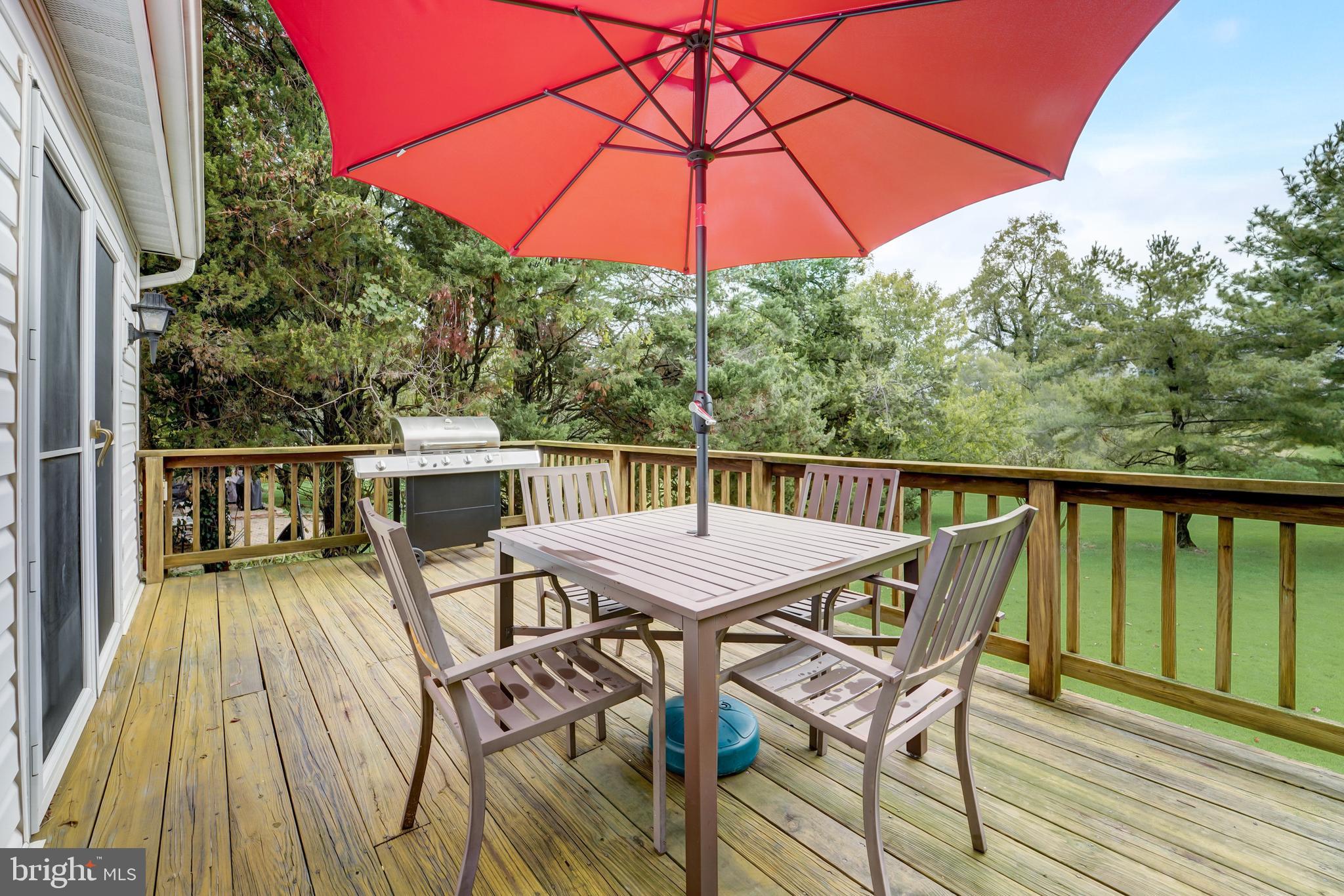 27 Highfields Drive Catonsville, MD 21228 - Photo 34 of 38 Deck