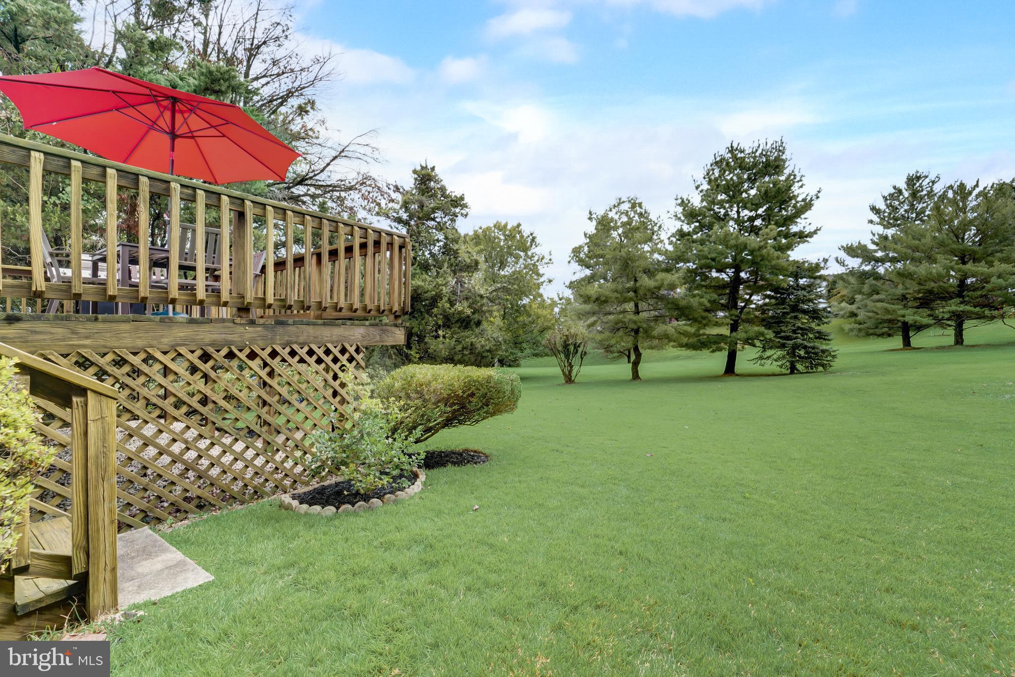 27 Highfields Drive Catonsville, MD 21228 - Photo 35 of 38 Backyard