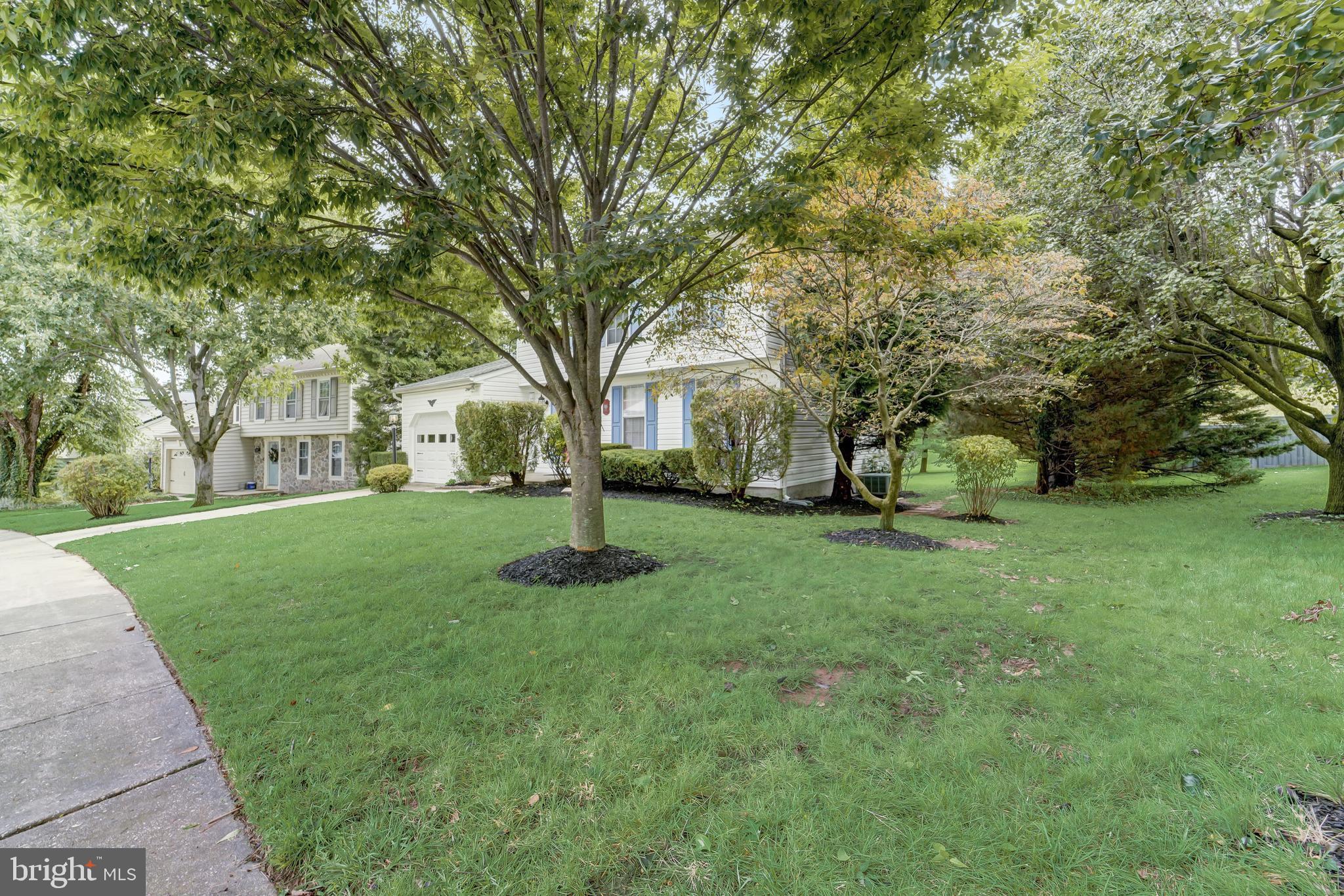 27 Highfields Drive Catonsville, MD 21228 - Photo 4 of 38 Side Exterior