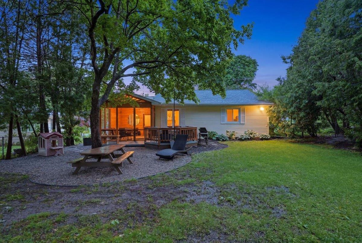 409 Topaz Lane Madison, WI 53714 - Photo 45 of 49