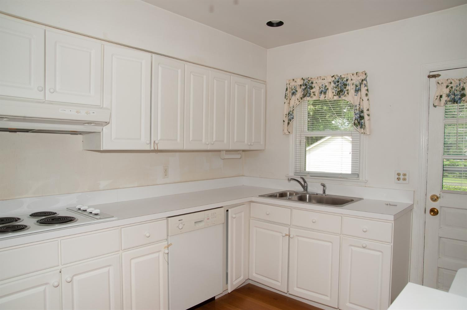 1925 Fontaine Road Lexington, KY 40502 - Photo 15 of 21 Photo 15