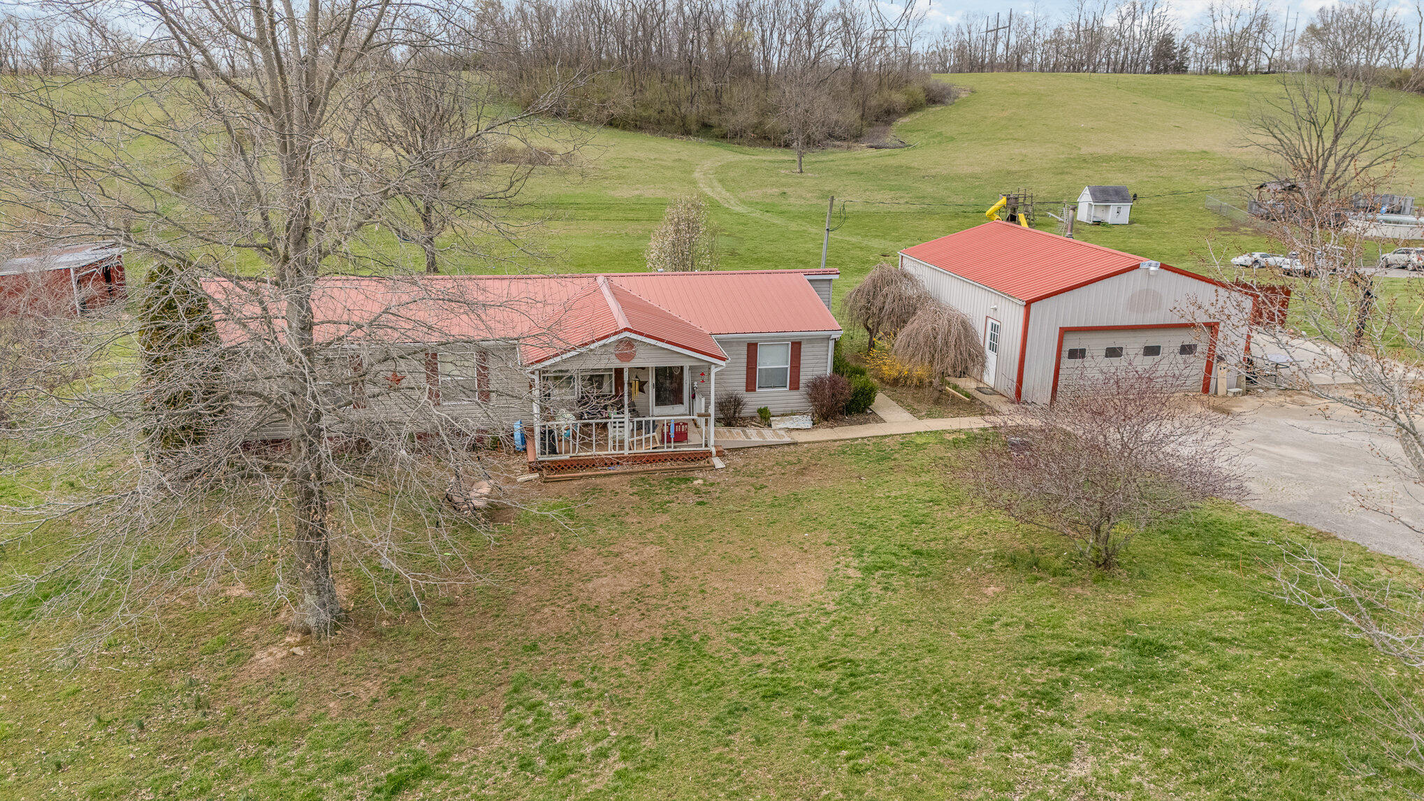 360 North Middletown Road Winchester, KY 40391 - Photo 1 of 24 047_dji_20250326131001_0151_d-edit_644