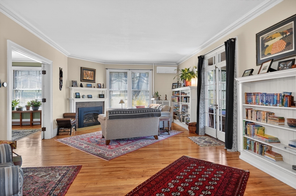 13 Maplewood Road Worcester, MA 01602 - Photo 8 of 39 Gallery Image 8