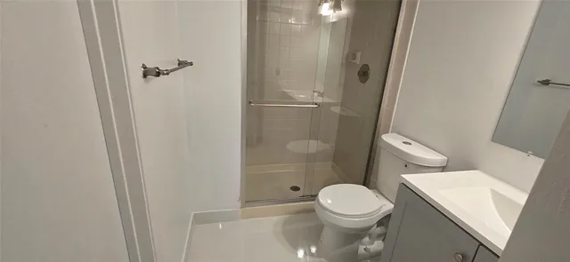 $250,000 | 7720 Northwest 79th Avenue, Unit B2, Tamarac, FL 33321