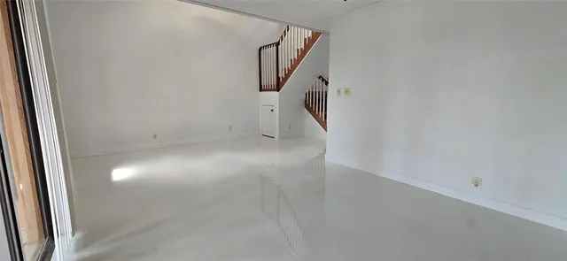 $250,000 | 7720 Northwest 79th Avenue, Unit B2, Tamarac, FL 33321