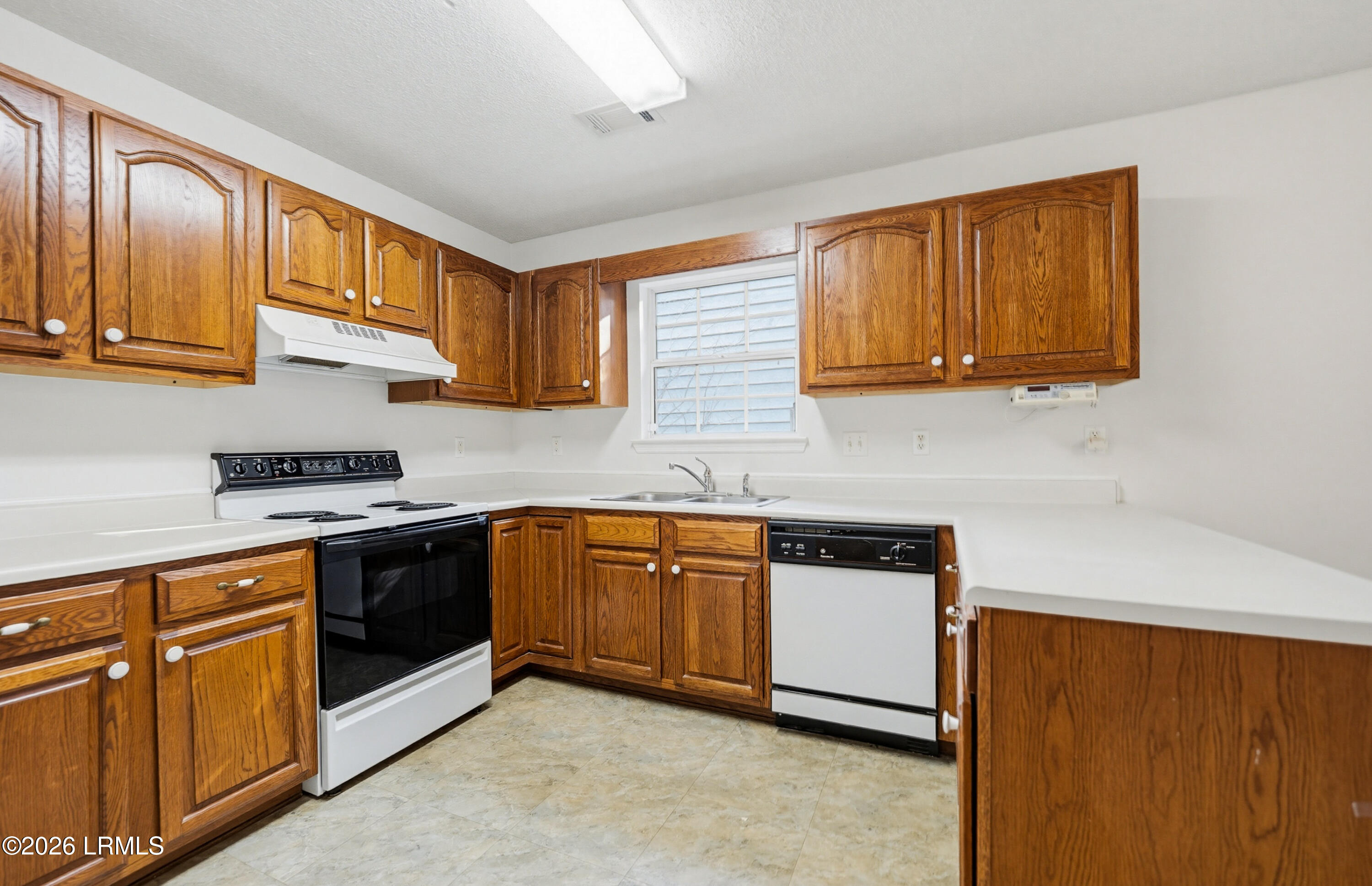 933 Oyster Cove Road Beaufort, SC 29902 - Photo 8 of 33 DSC05599-41-1.jpg-FULL