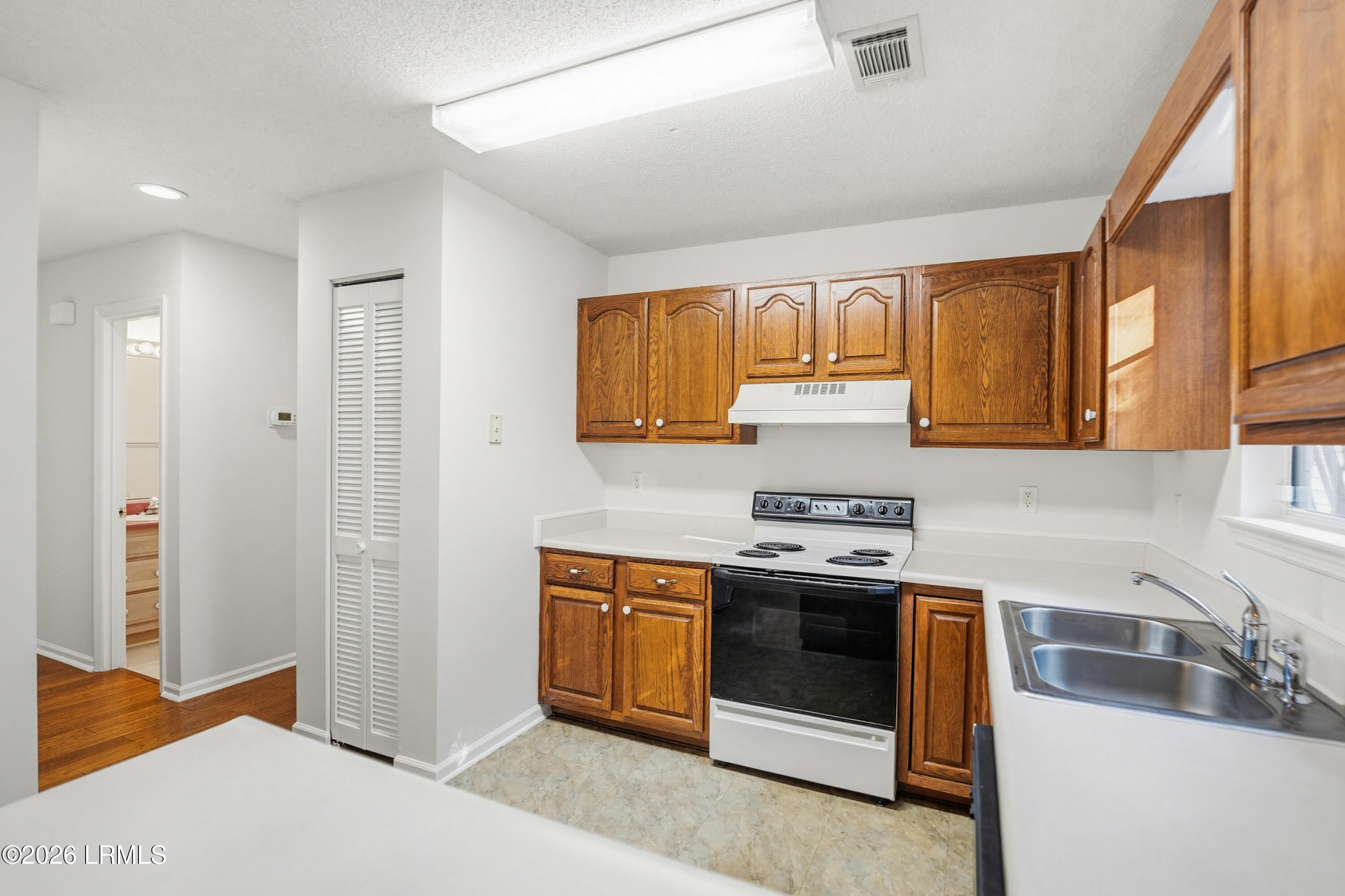 933 Oyster Cove Road Beaufort, SC 29902 - Photo 9 of 33 DSC05604-46-1.jpg-FULL