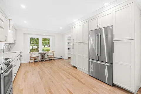 $1,899,000 | 9 Brookside Place, Winchester, MA 01890