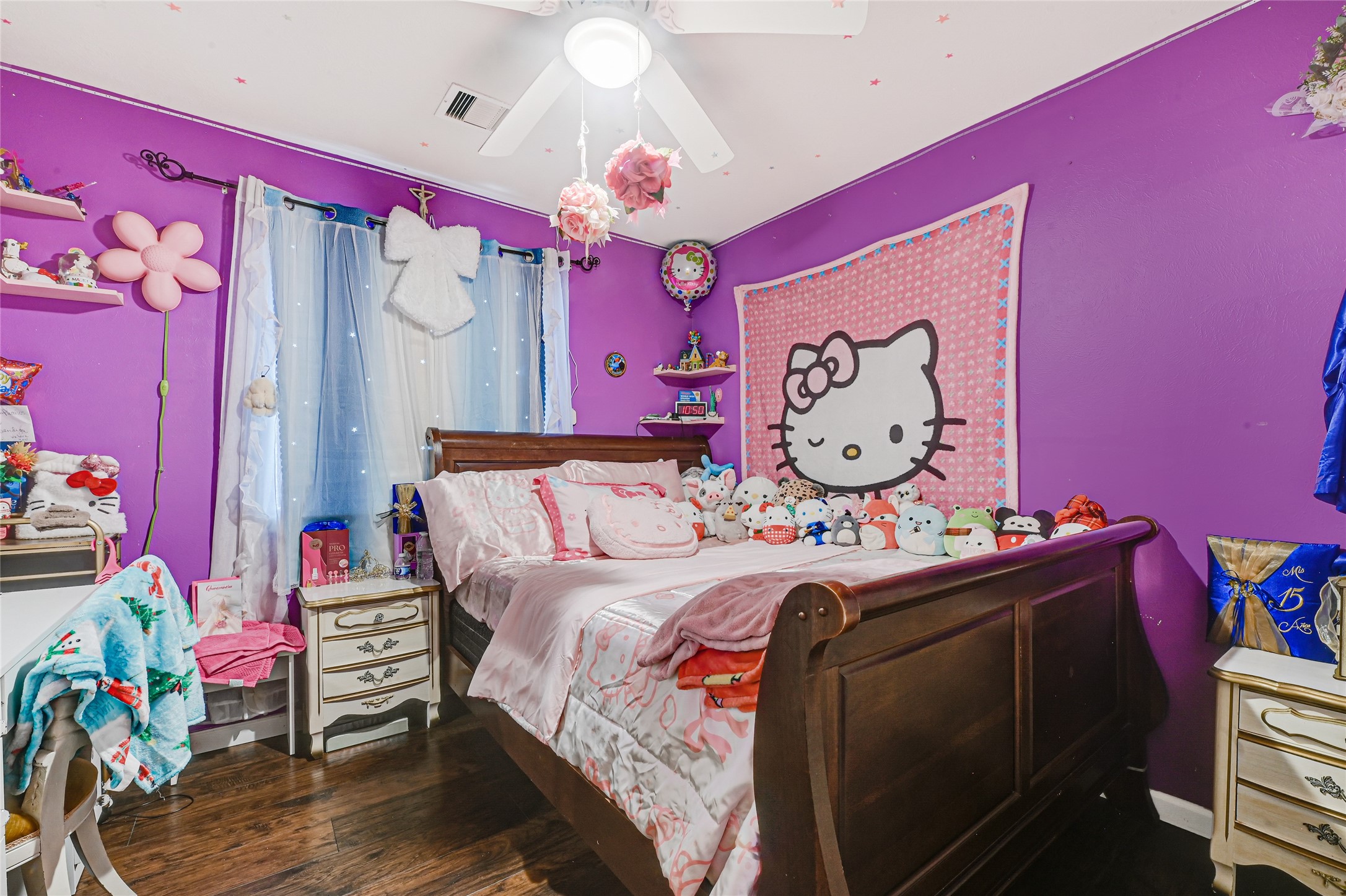 2902 Back Bay Brook Trail Houston, TX 77045 - Photo 17 of 20 a bed room with a bed mirror and a table