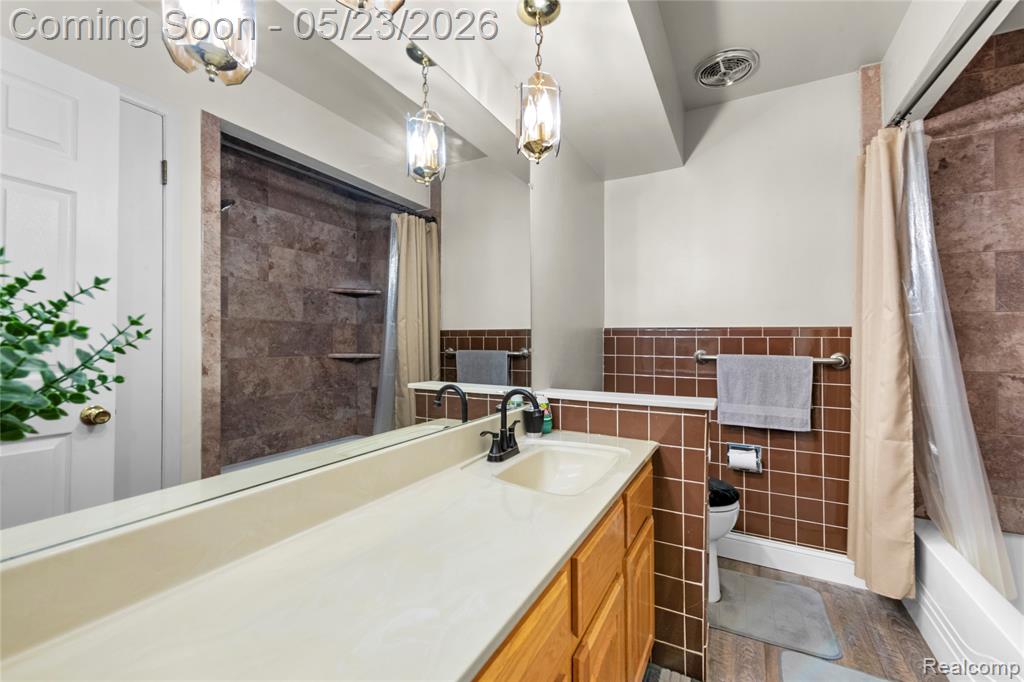 29410 Runey Drive Warren, MI 48092 - Photo 10 of 33