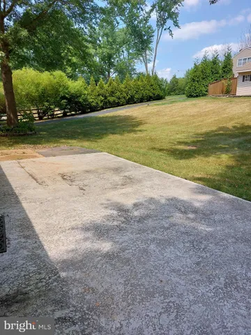 $2,700 | 13 Heatherwood Hill, Norristown, PA 19403