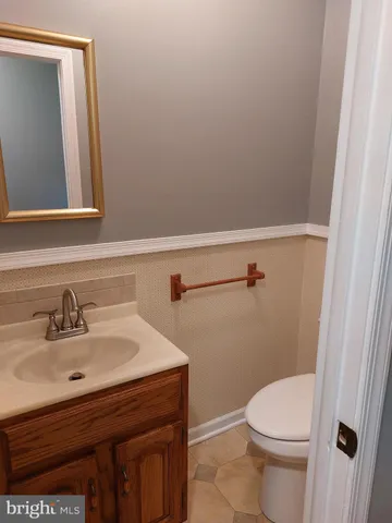 $2,700 | 13 Heatherwood Hill, Norristown, PA 19403