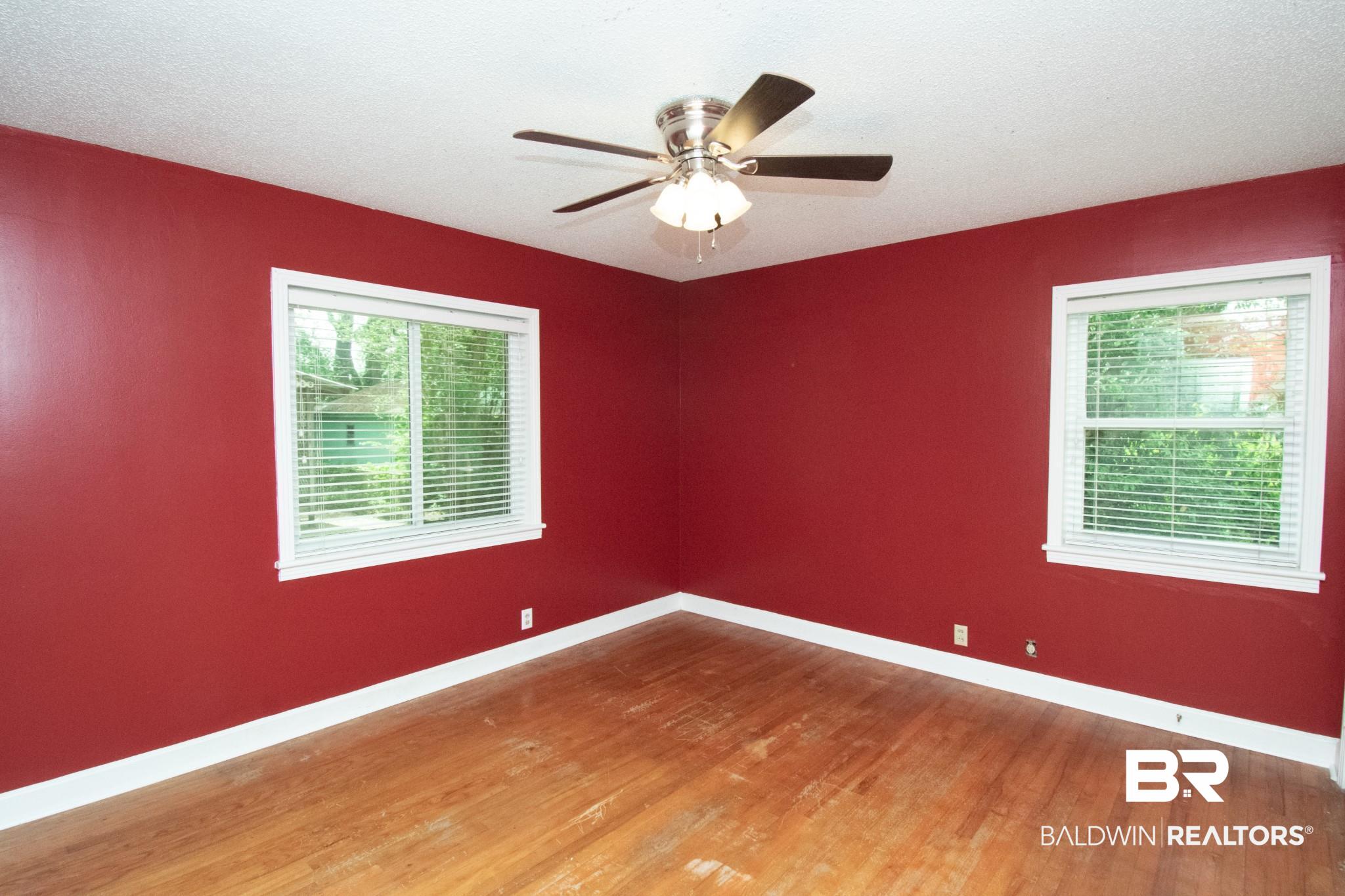 411 Sutherland Drive Mobile, AL 36611 - Photo 20 of 33