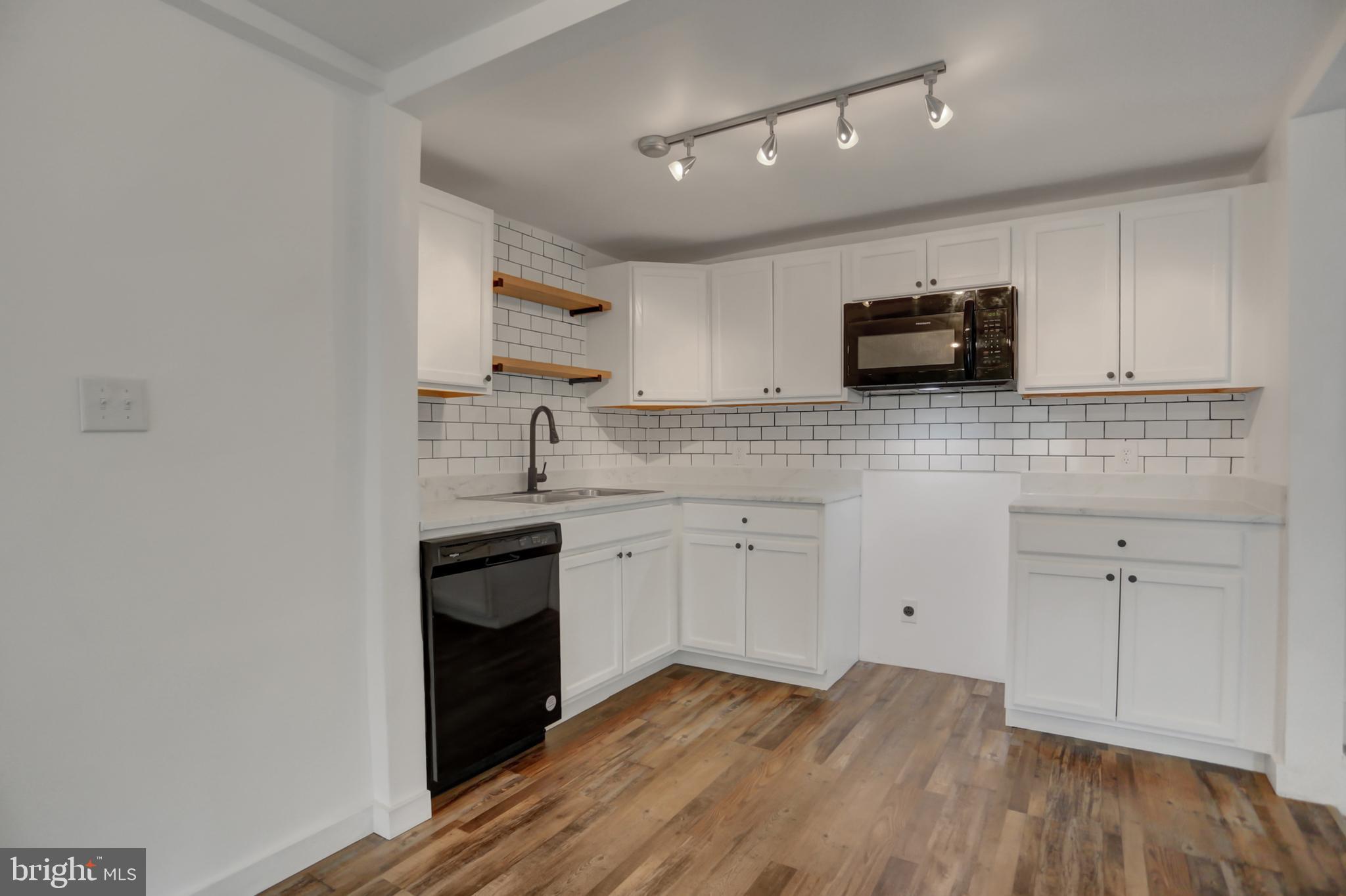 8240 Lincoln Way East Fayetteville, PA 17222 - Photo 13 of 39