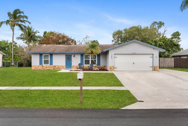 $515,000 | 190 Martin Circle, Royal Palm Beach, FL 33411