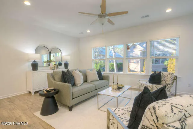 $445,900 | 1552 Moorings Circle Southwest, Unit 67, Ocean Isle Beach, NC 28469