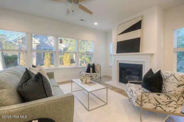 $445,900 | 1552 Moorings Circle Southwest, Unit 67, Ocean Isle Beach, NC 28469