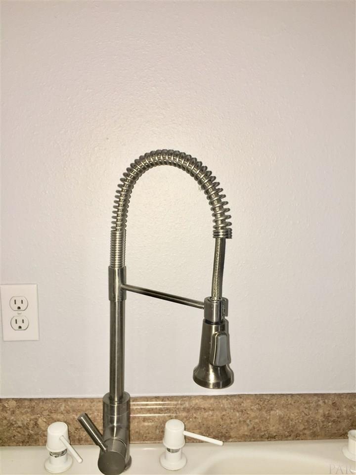 5762 Bingham Road Milton, FL 32583 - Photo 11 of 49 Gallery Image 11