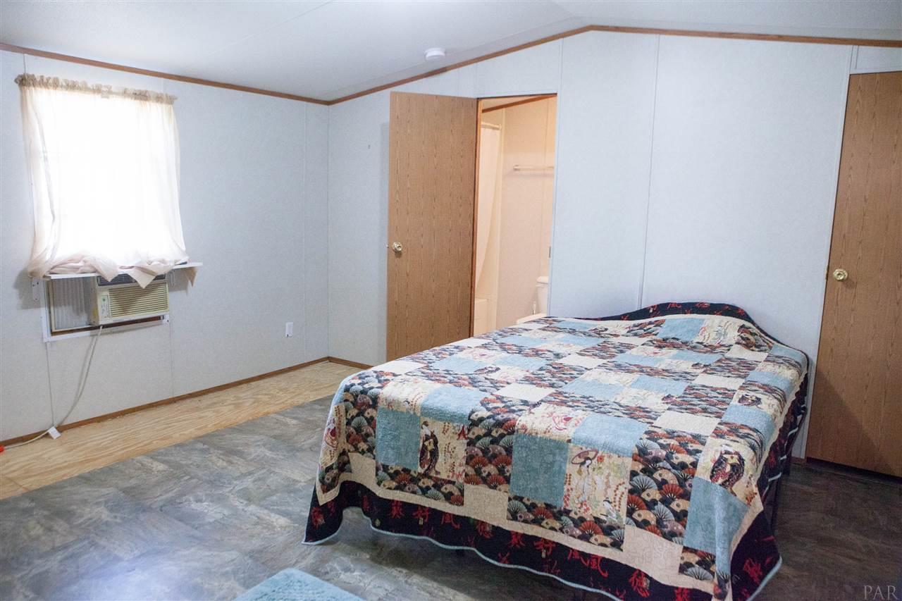 5762 Bingham Road Milton, FL 32583 - Photo 34 of 49 Gallery Image 34