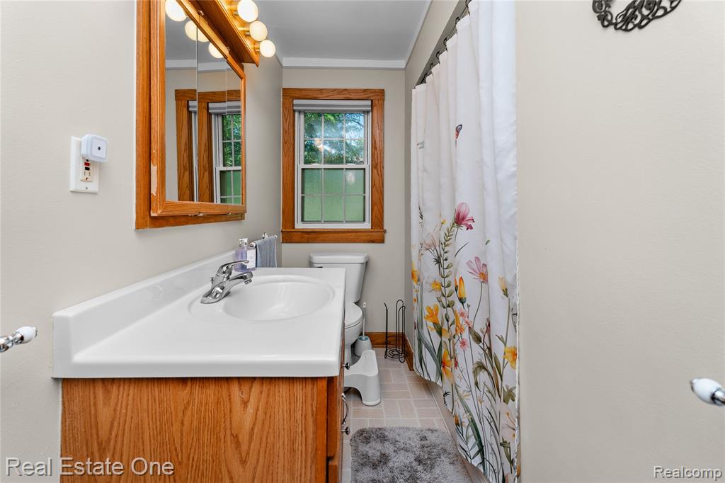 50000 Willis Road Belleville, MI 48111 - Photo 22 of 34