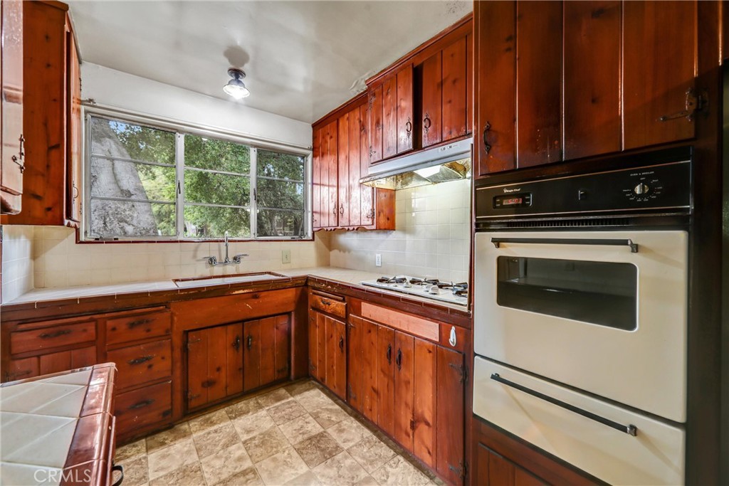 4811 Ramsdell Avenue La Crescenta, CA 91214 - Photo 13 of 28