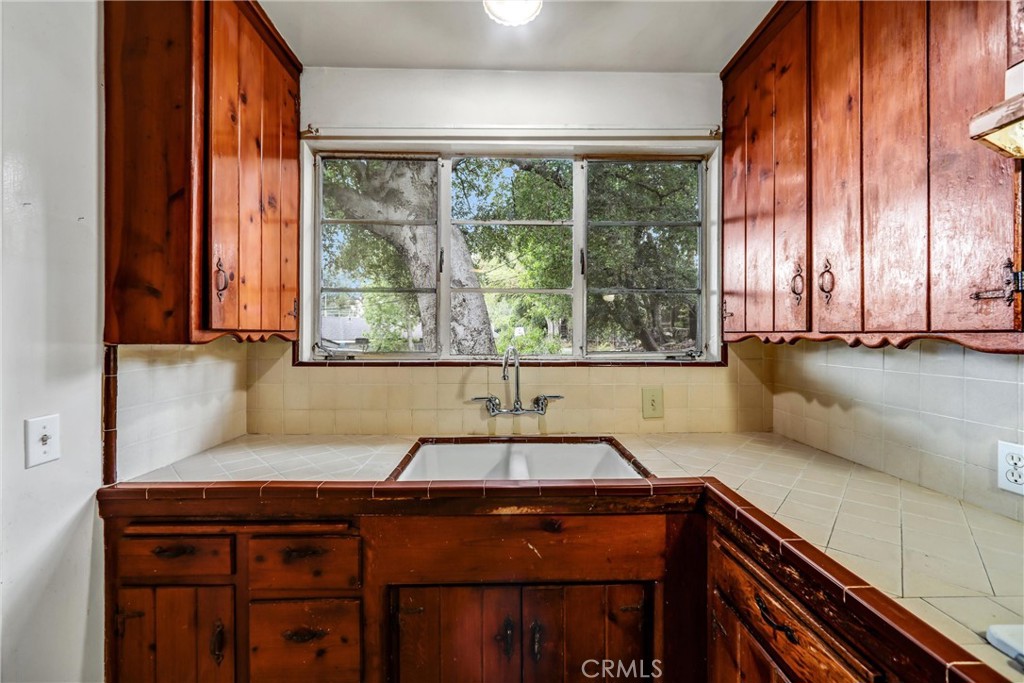 4811 Ramsdell Avenue La Crescenta, CA 91214 - Photo 14 of 28