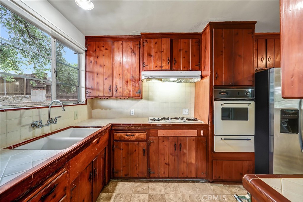 4811 Ramsdell Avenue La Crescenta, CA 91214 - Photo 15 of 28