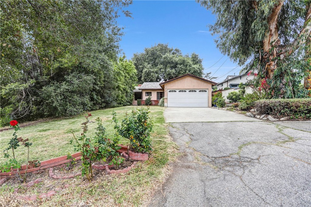 4811 Ramsdell Avenue La Crescenta, CA 91214 - Photo 2 of 28