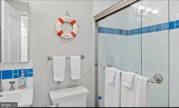 $2,350 | 31 6th Street, Unit B, Rehoboth Beach, DE 19971