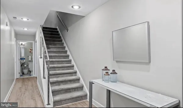 $2,350 | 31 6th Street, Unit B, Rehoboth Beach, DE 19971