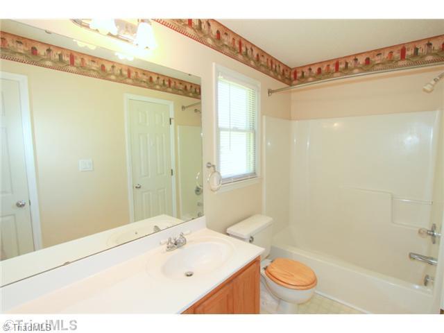 200 Pineview Road Gibsonville, NC 27249 - Photo 14 of 16 Master Bath/Spa.