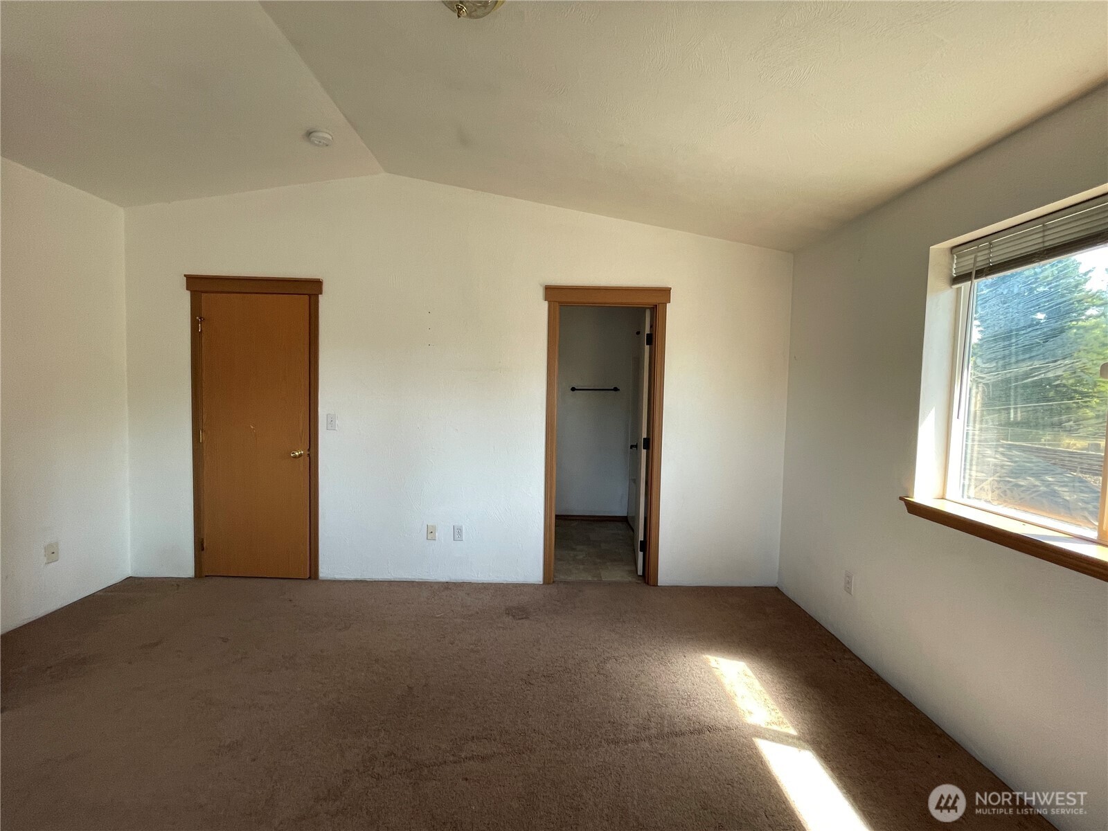 911 West Front Street Winlock, WA 98596 - Photo 21 of 30 a view of an empty room
