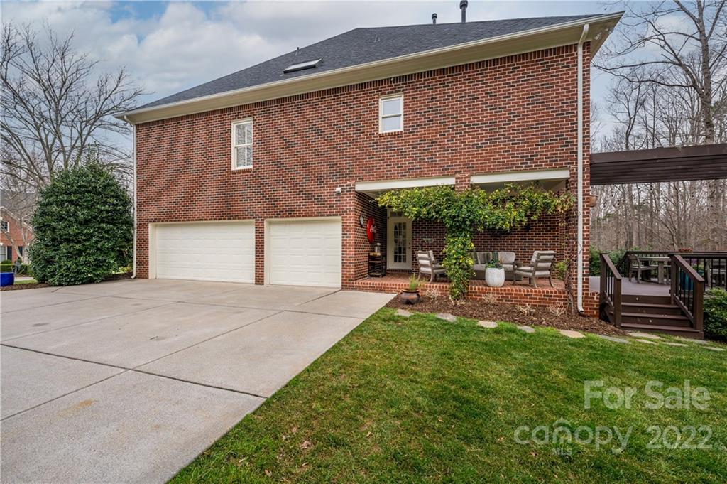 10916 Fox Hedge Road Matthews, NC 28105 - Photo 47 of 48 Gallery Image 47